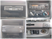 いすゞフォワードクレーン4段増トン（6t・8t）[写真38]