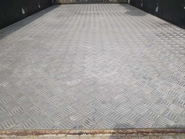 三菱ふそうキャンタークレーン4段小型（2t・3t）[写真15]