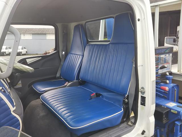 三菱ふそうキャンタークレーン4段小型（2t・3t）[写真32]