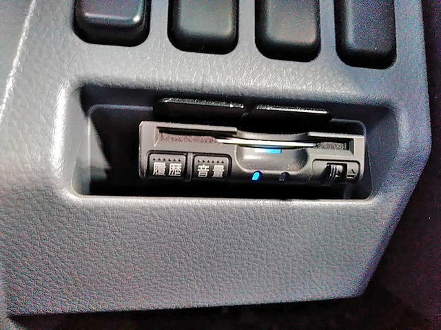 三菱ふそうキャンター平ボディ小型（2t・3t）[写真38]