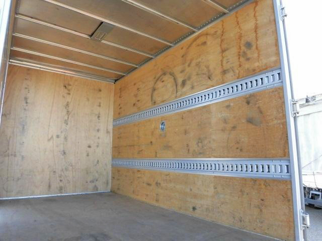 日産アトラスアルミバン小型（2t・3t）[写真10]