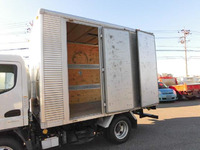 日産アトラスアルミバン小型（2t・3t）[写真11]