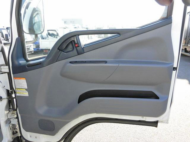 日産アトラスアルミバン小型（2t・3t）[写真24]