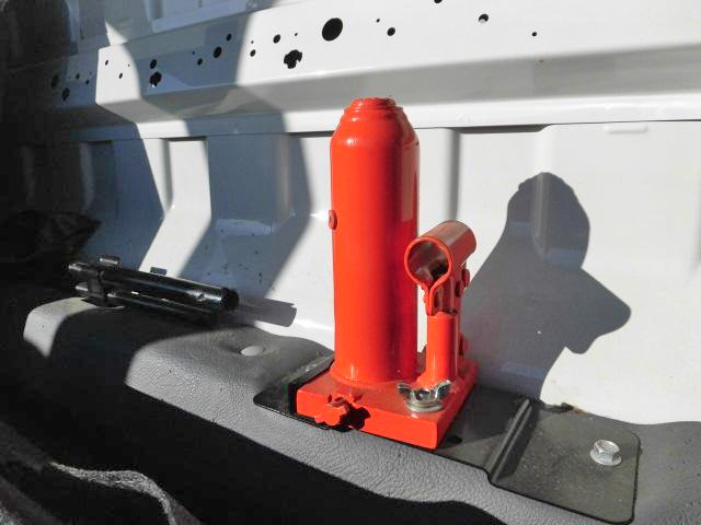 日産アトラスアルミバン小型（2t・3t）[写真38]