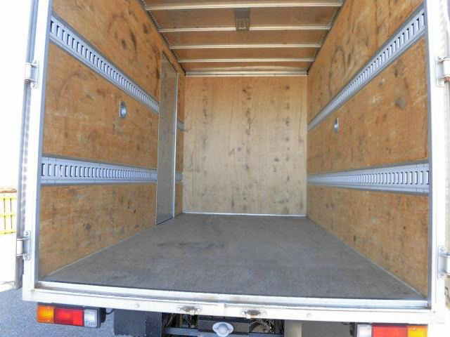 日産アトラスアルミバン小型（2t・3t）[写真08]