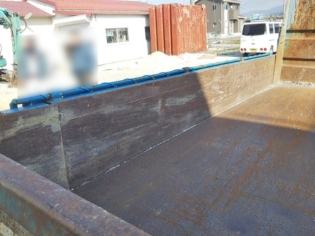 三菱ふそうキャンターダンプ小型（2t・3t）[写真10]