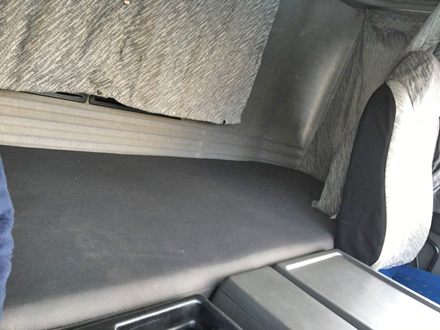 いすゞギガアルミウイング大型（10t）[写真21]