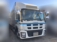 いすゞギガアルミウイング大型（10t）[写真02]