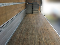 いすゞギガアルミウイング大型（10t）[写真09]