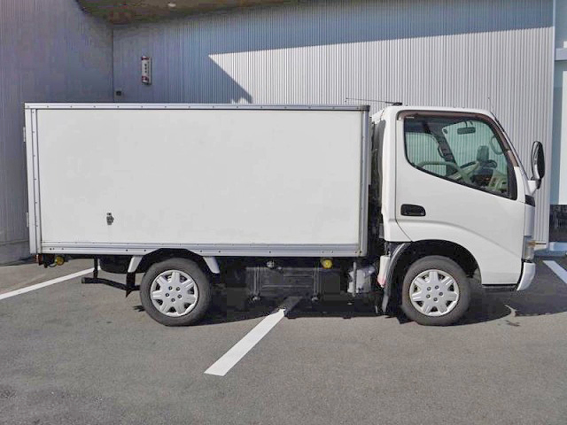 トヨタダイナ冷凍車（冷蔵車）小型（2t・3t）[写真04]