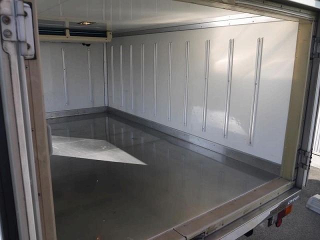 トヨタダイナ冷凍車（冷蔵車）小型（2t・3t）[写真06]