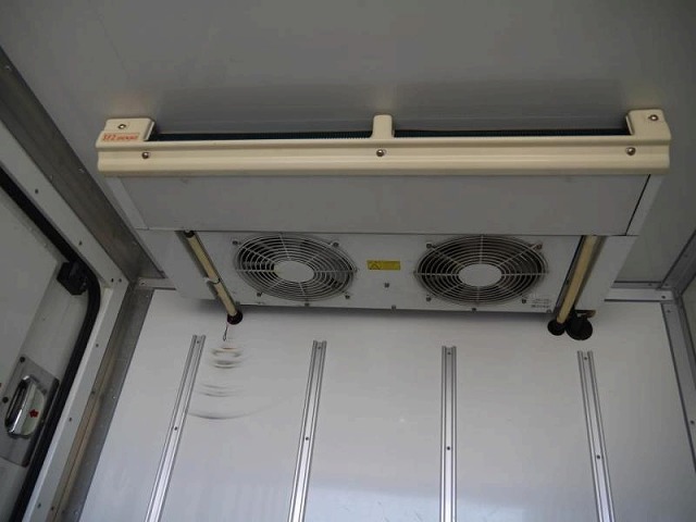 トヨタダイナ冷凍車（冷蔵車）小型（2t・3t）[写真09]