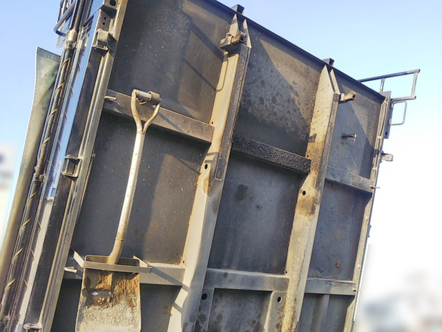 日野レンジャーダンプ中型（4t）[写真08]