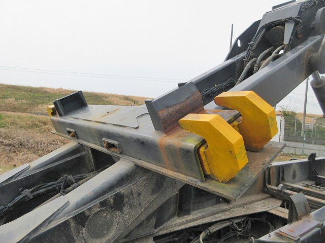 いすゞギガアームロール大型（10t）[写真10]