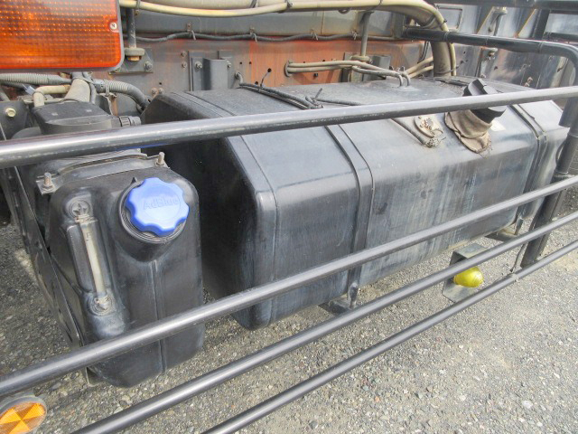 いすゞギガアームロール大型（10t）[写真20]