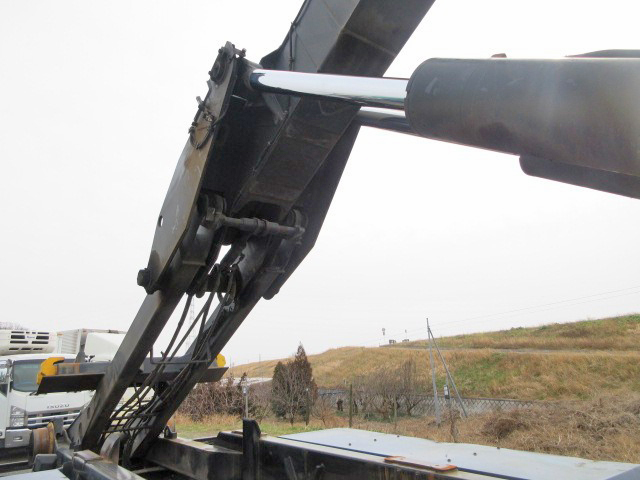 いすゞギガアームロール大型（10t）[写真08]