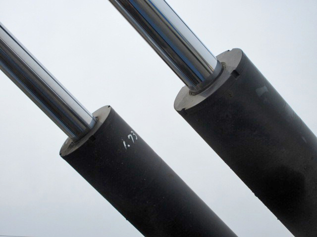 いすゞギガアームロール大型（10t）[写真09]