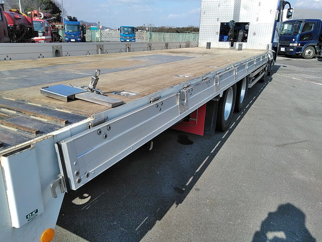 三菱ふそうスーパーグレートセルフクレーン4段大型（10t）[写真15]