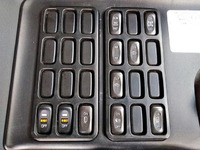 三菱ふそうスーパーグレートセルフクレーン4段大型（10t）[写真37]