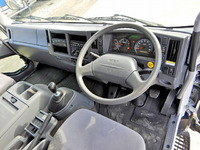 いすゞフォワードアルミウイング増トン（6t・8t）[写真21]