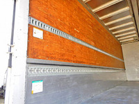 いすゞフォワードアルミウイング増トン（6t・8t）[写真07]