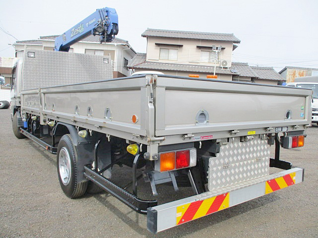 三菱ふそうキャンタークレーン4段小型（2t・3t）[写真02]