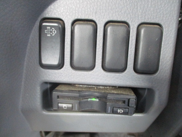 三菱ふそうキャンタークレーン4段小型（2t・3t）[写真26]