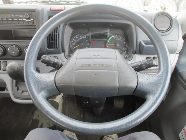 三菱ふそうキャンタークレーン4段小型（2t・3t）[写真28]