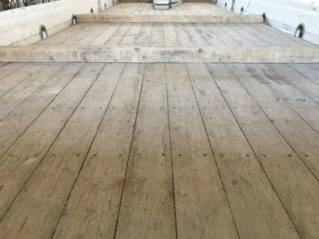 日野レンジャーセルフクレーン5段増トン（6t・8t）[写真17]