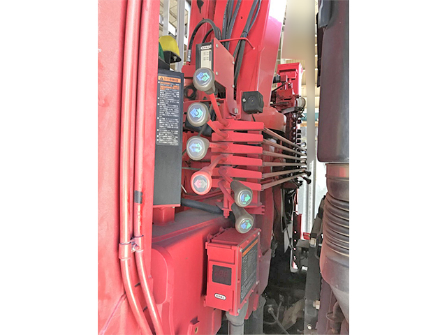 日野レンジャーセルフクレーン5段増トン（6t・8t）[写真24]