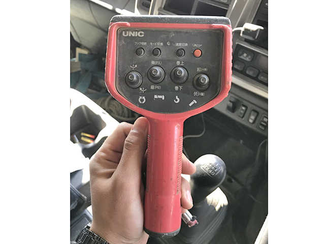 日野レンジャーセルフクレーン5段増トン（6t・8t）[写真25]