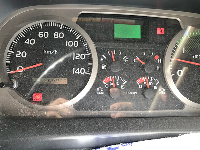 日野レンジャーセルフクレーン5段増トン（6t・8t）[写真34]