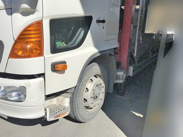 日野レンジャーセルフクレーン5段増トン（6t・8t）[写真08]