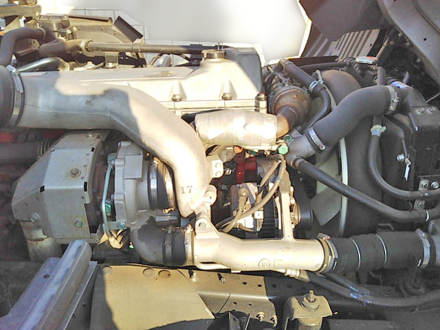 UDトラックスコンドルクレーン5段中型（4t）[写真31]