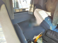 UDトラックスコンドルクレーン5段中型（4t）[写真35]