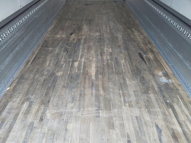 日野レンジャーアルミウイング中型（4t）[写真15]