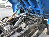 三菱ふそうキャンターパッカー車（塵芥車）小型（2t・3t）[写真22]