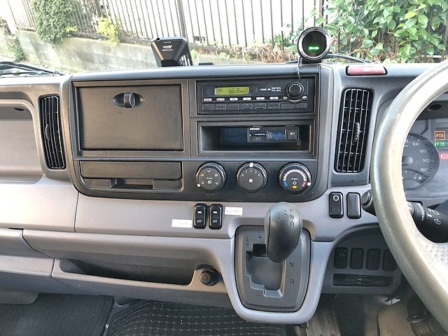 三菱ふそうキャンターパッカー車（塵芥車）小型（2t・3t）[写真38]