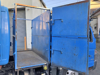 三菱ふそうキャンターパッカー車（塵芥車）小型（2t・3t）[写真07]