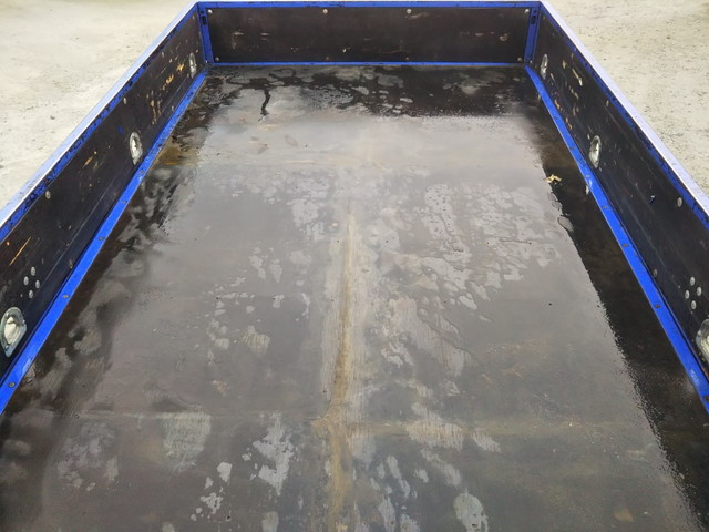 三菱ふそうキャンター平ボディ小型（2t・3t）[写真11]