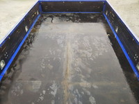 三菱ふそうキャンター平ボディ小型（2t・3t）[写真11]