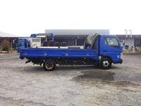 三菱ふそうキャンター平ボディ小型（2t・3t）[写真06]