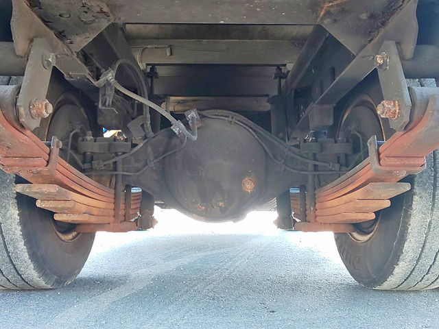 いすゞエルフ活魚運搬車小型（2t・3t）[写真21]