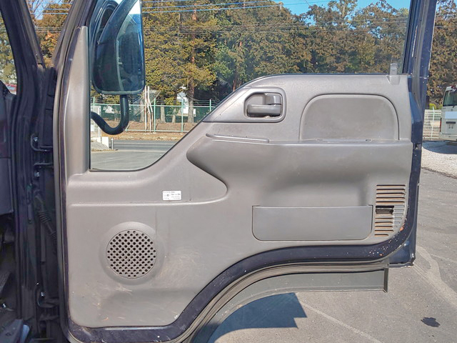 いすゞエルフ活魚運搬車小型（2t・3t）[写真28]