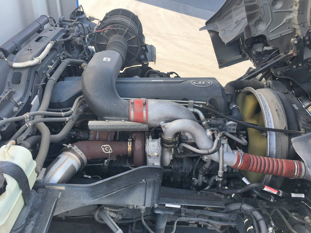 UDトラックスクオンアルミウイング大型（10t）[写真21]