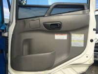 UDトラックスクオンアルミウイング大型（10t）[写真24]