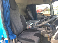 UDトラックスクオンアルミウイング大型（10t）[写真26]