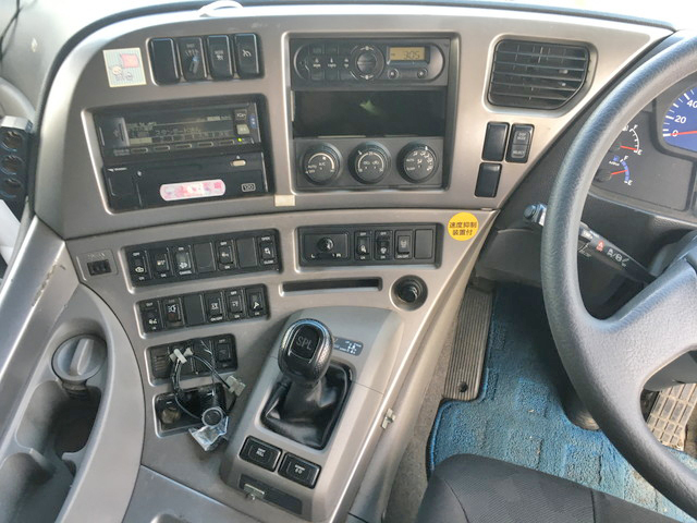 UDトラックスクオンアルミウイング大型（10t）[写真31]