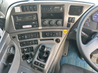 UDトラックスクオンアルミウイング大型（10t）[写真31]