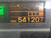 UDトラックスクオンアルミウイング大型（10t）[写真35]